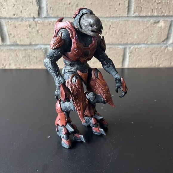 Authentic Microsoft 2012 Halo 6” Alien Monster Action Figure Toy - Picture 7 of 13